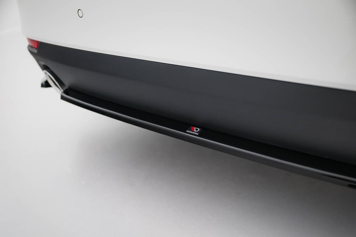 Maxton Design Central Rear Splitter, BMW 4 Coupe / Cabrio G22 / G23