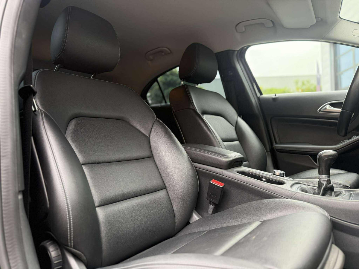 Mercedes-Benz A180 - XCS Automotive Merchtem