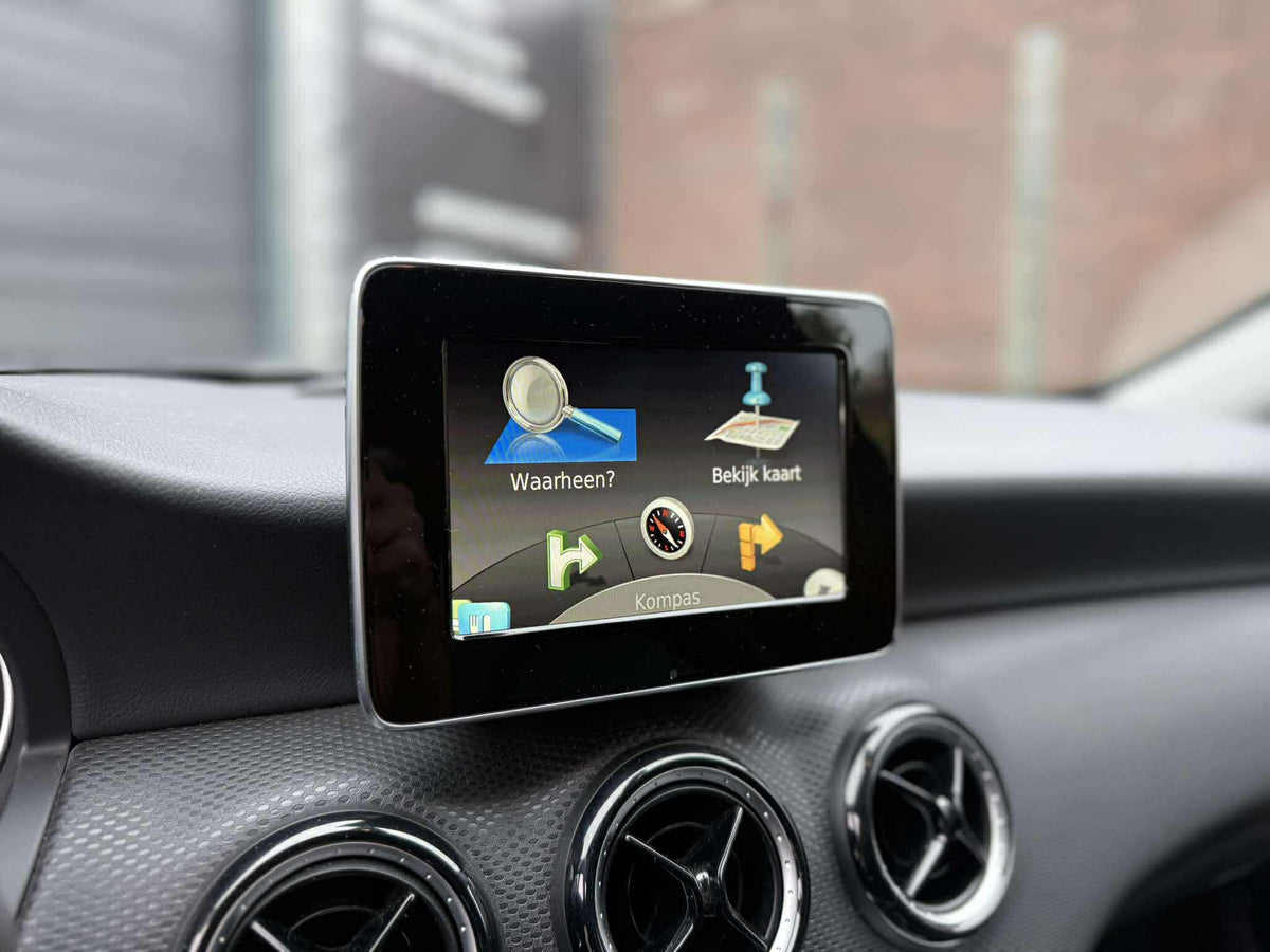 Mercedes-Benz A180 - XCS Automotive Merchtem