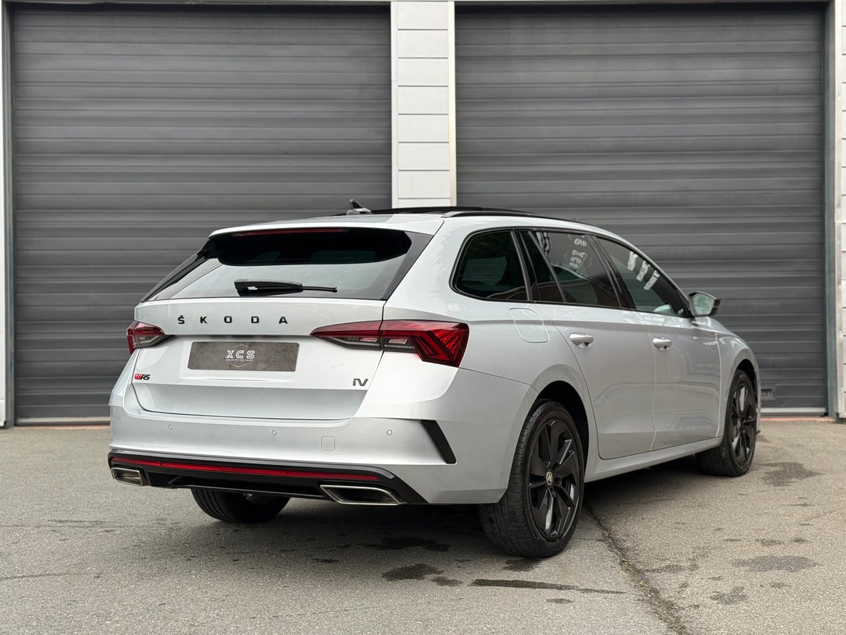 SKODA OCTAVIA RS iV Plug-in Hybrid - XCS Automotive Merchtem