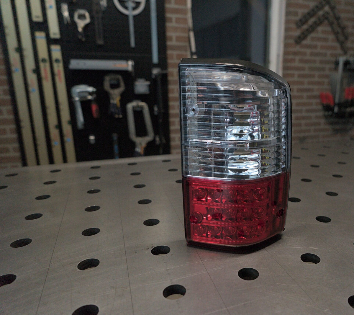 LED achterlichten voor Nissan Patrol Y60, foto 3