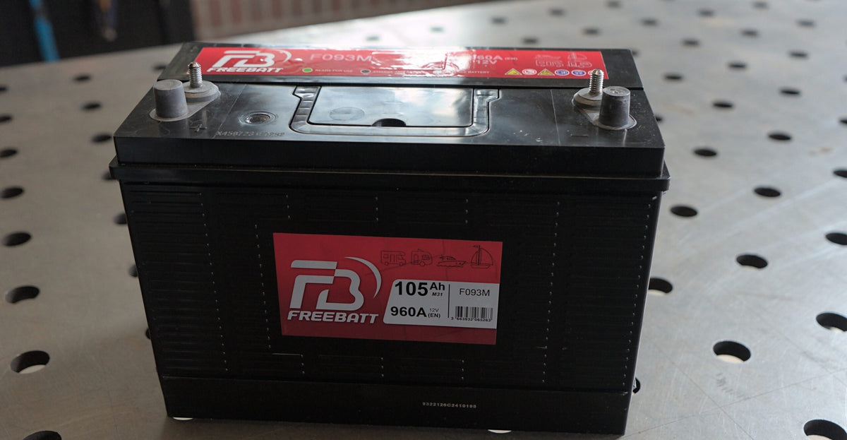 Freebatt semi-tractie accu 12V 105Ah 960A (F093M) voor lierwerk en kampeerders, foto 2