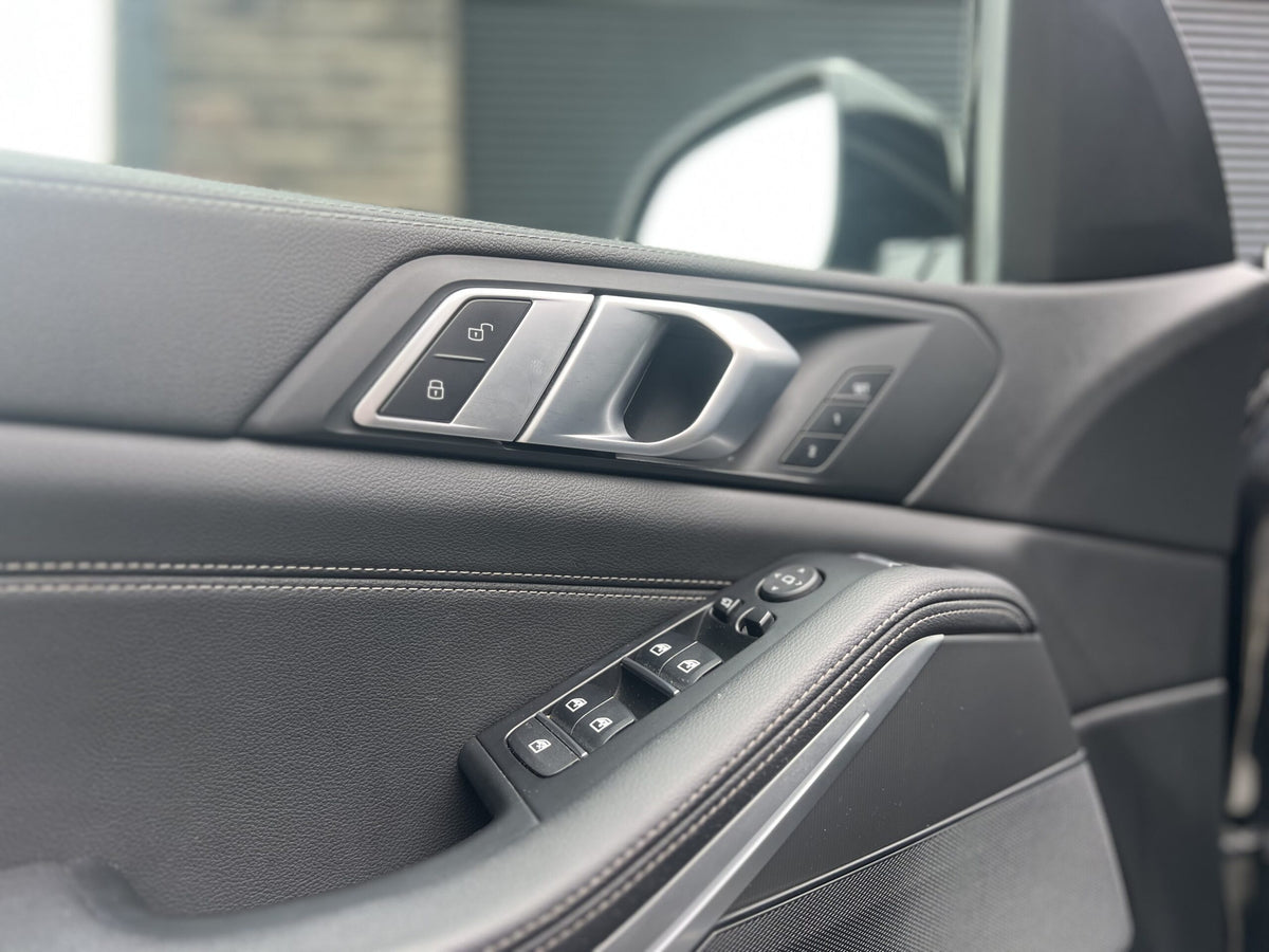 BMW X5 45e - XCS Automotive Merchtem