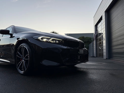 BMW 330e M Sport - XCS Automotive Merchtem