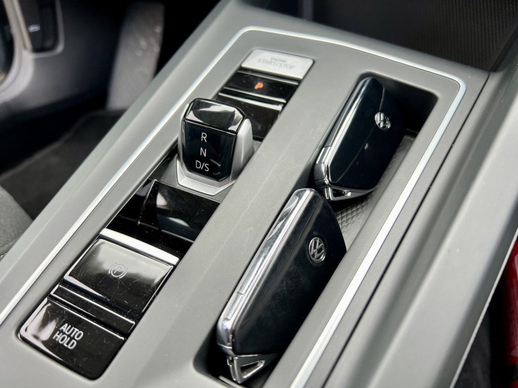 Volkswagen Golf 8 Life - XCS Automotive Merchtem