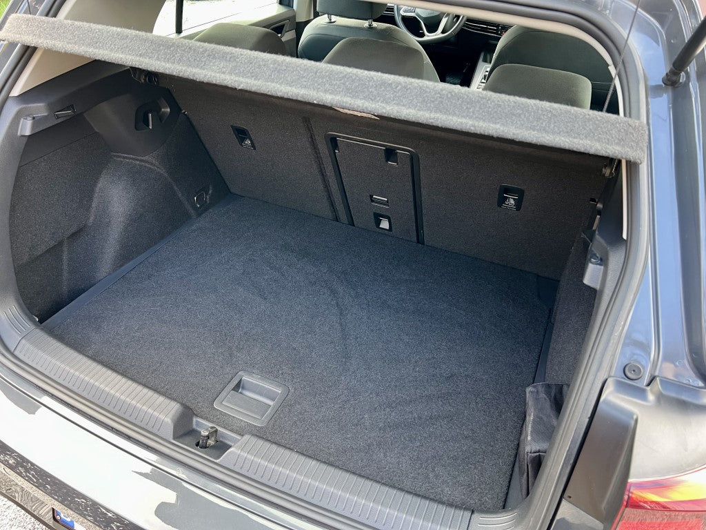 Volkswagen Golf 8 Life - XCS Automotive Merchtem