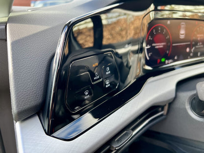 Volkswagen Golf 8 Life - XCS Automotive Merchtem