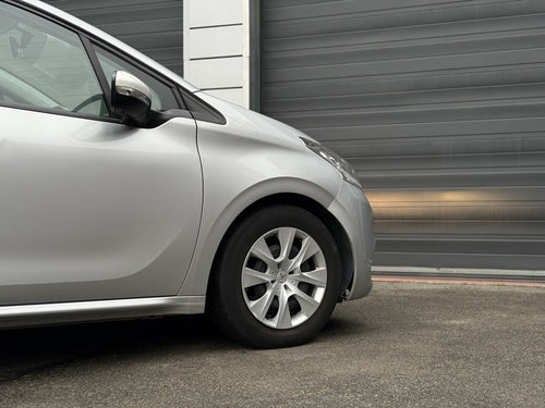 PEUGEOT 208 Life - XCS Automotive Merchtem
