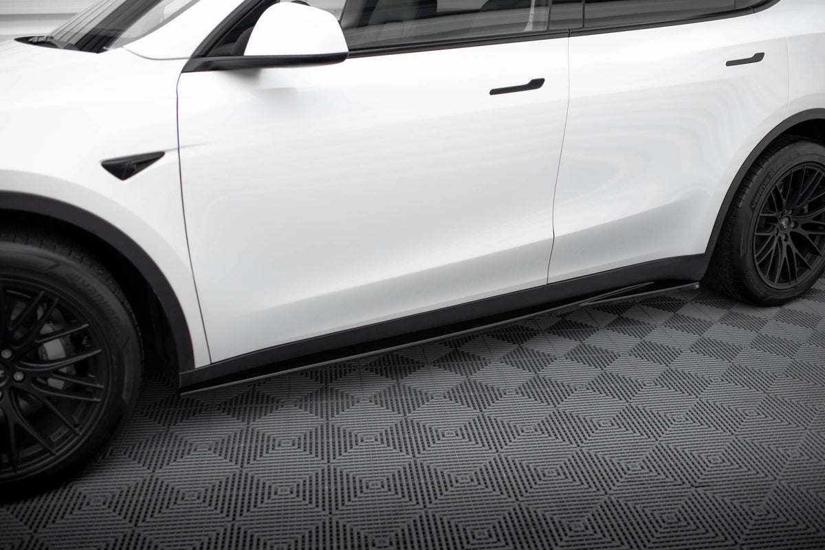 Maxton Design Side Skirts, Tesla Model Y Mk1