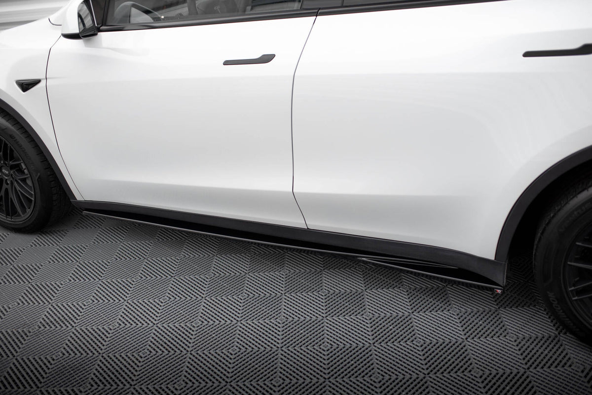 Maxton Design Side Skirts, Tesla Model Y Mk1