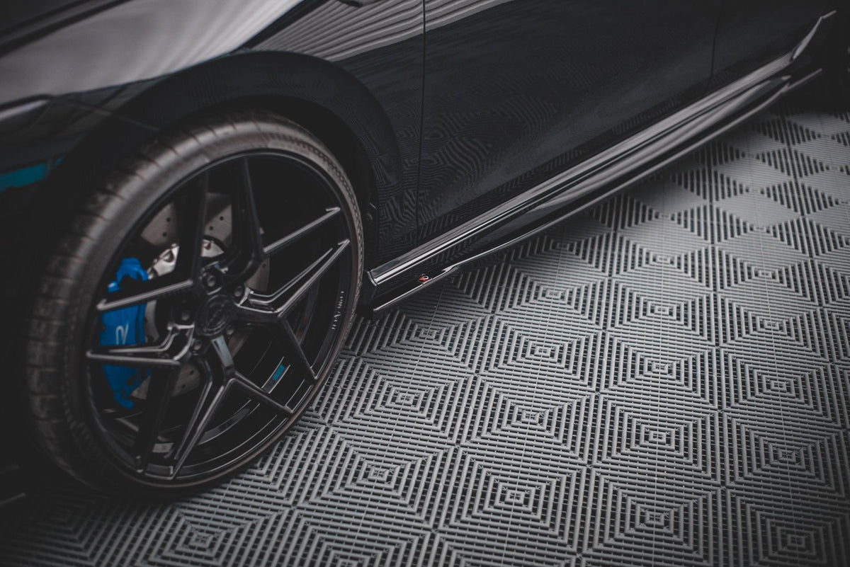 Maxton Design Side Skirts, Volkswagen Golf R Mk8