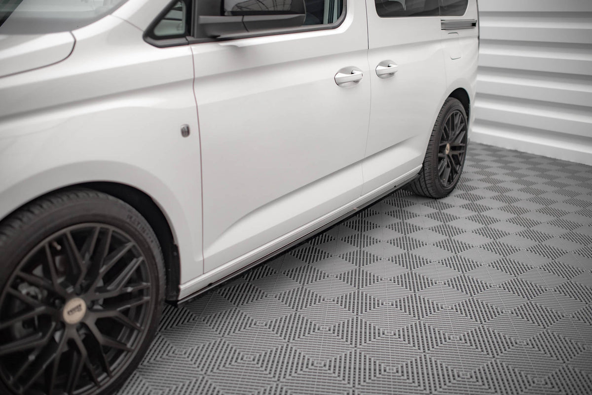 Maxton Design Side Splitters, Volkswagen Caddy Mk5 / Ford Transit Connect Mk3