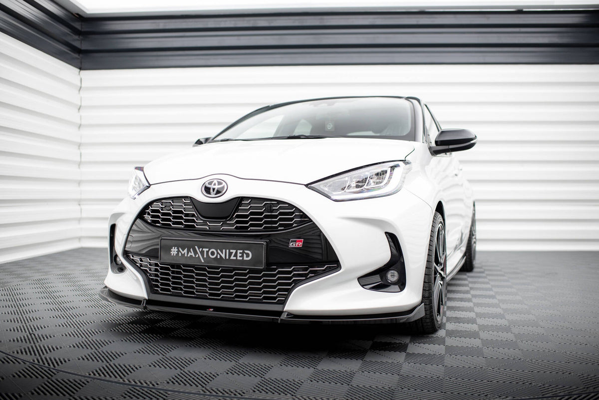 Maxton Design Front Splitter V.3, Toyota Yaris Mk4