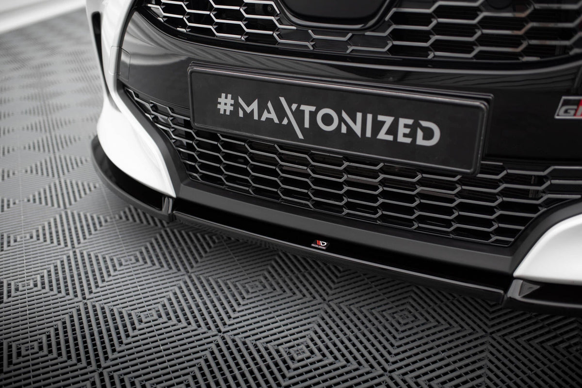Maxton Design Front Splitter V.3, Toyota Yaris Mk4