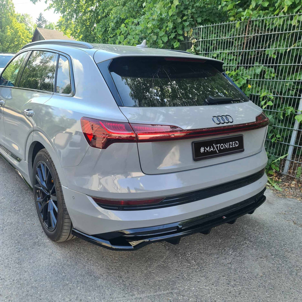 Maxton Design Rear Splitter (With Vertical Bars), Audi e-Tron S-Line