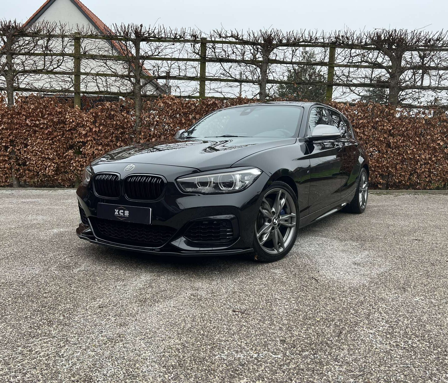 BMW M140i