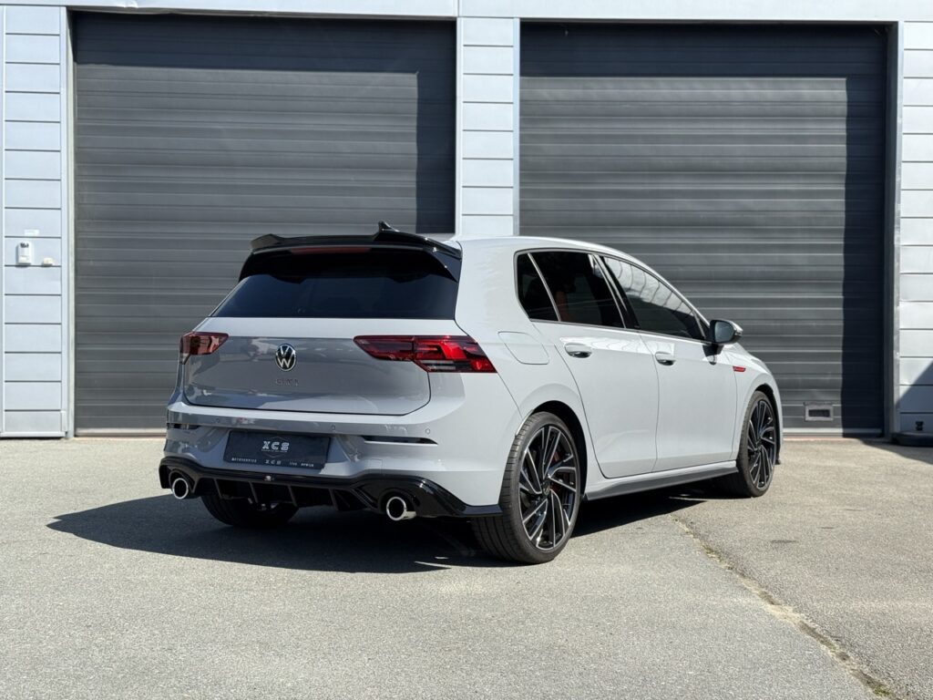 Volkswagen Golf GTI te koop bij XCS automotive in Merchtem