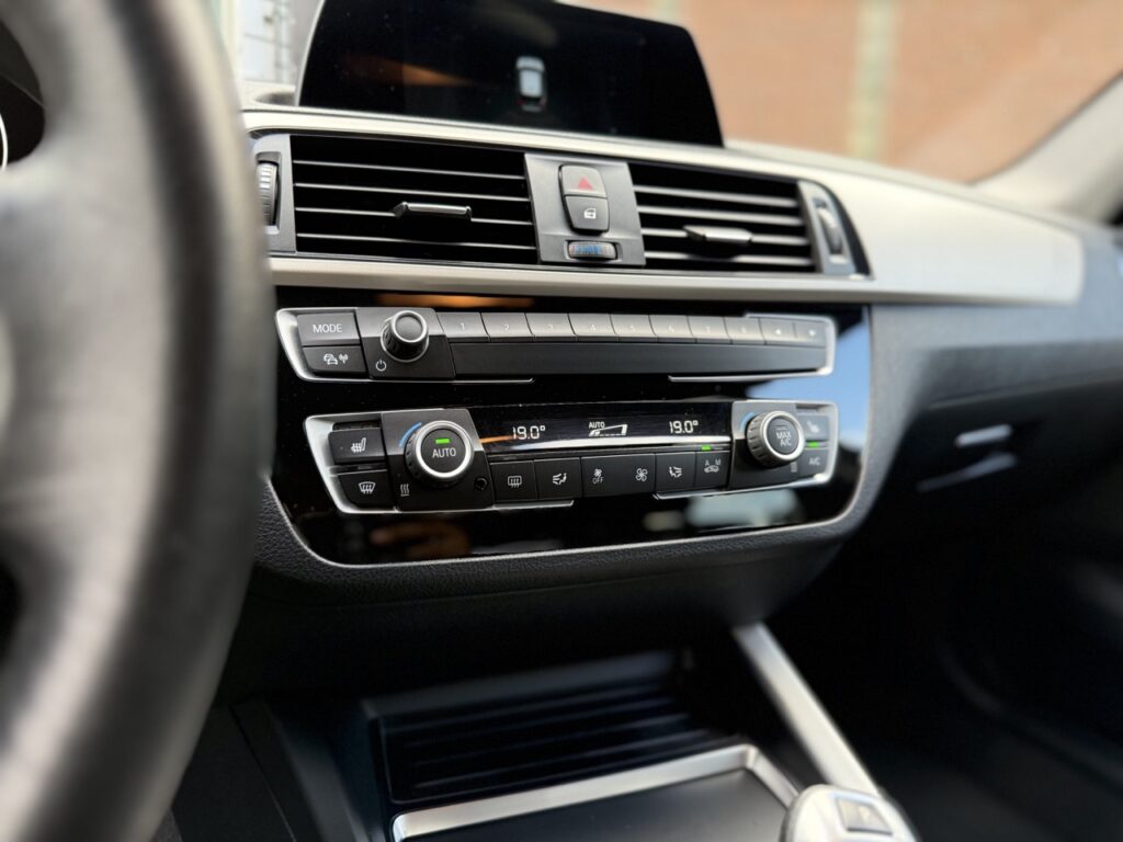BMW 118i te koop bij XCS in merchtem