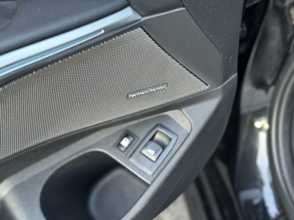 BMW 330e TE KOOP bij XCS sales in merchtem XCS automotive