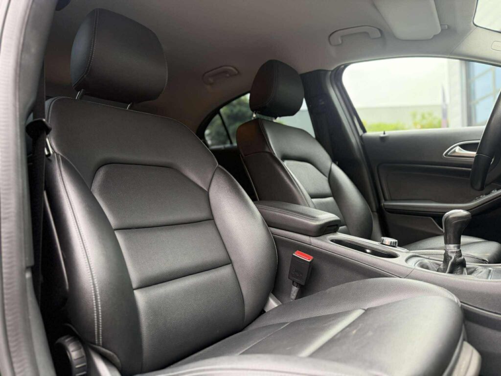 Mercedes Benz A180 benzine te koop bij XCS automotive in Merchtem