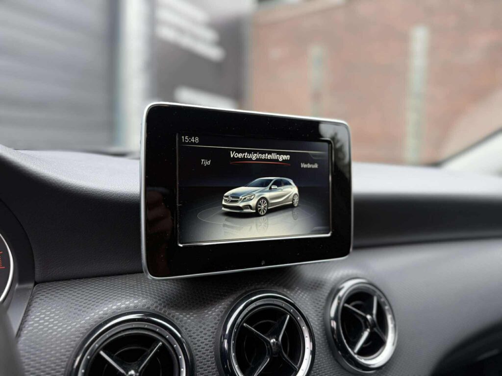Mercedes Benz A180 benzine te koop bij XCS automotive in Merchtem