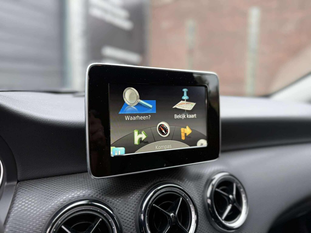Mercedes Benz A180 benzine te koop bij XCS automotive in Merchtem