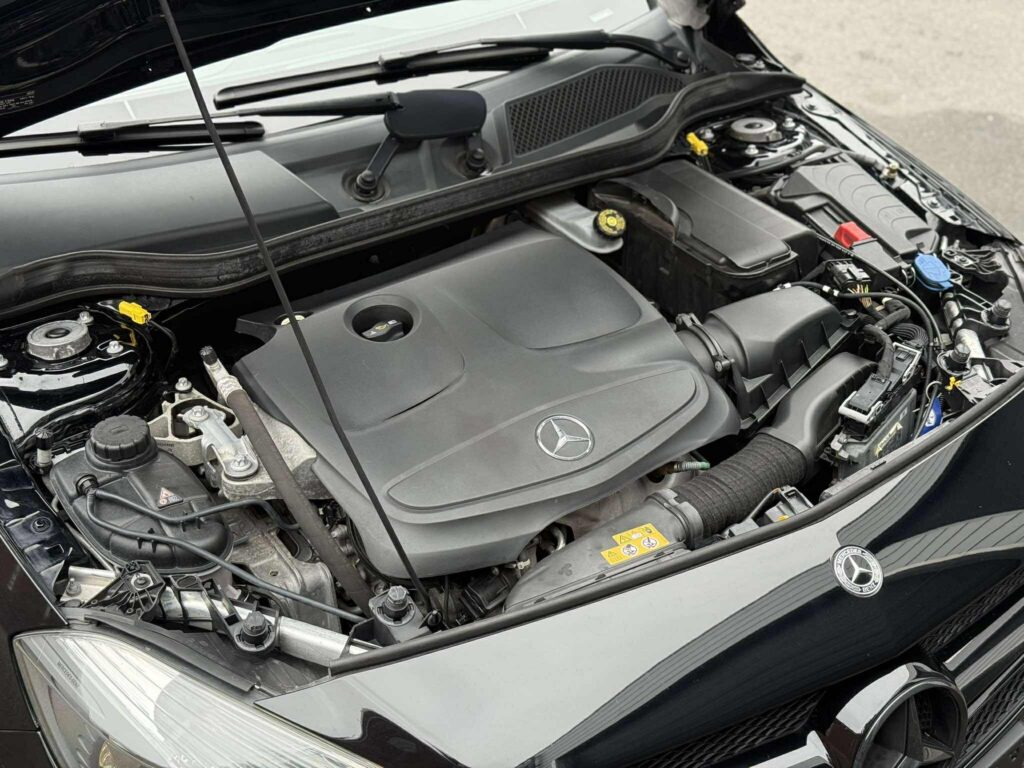 Mercedes Benz A180 benzine te koop bij XCS automotive in Merchtem
