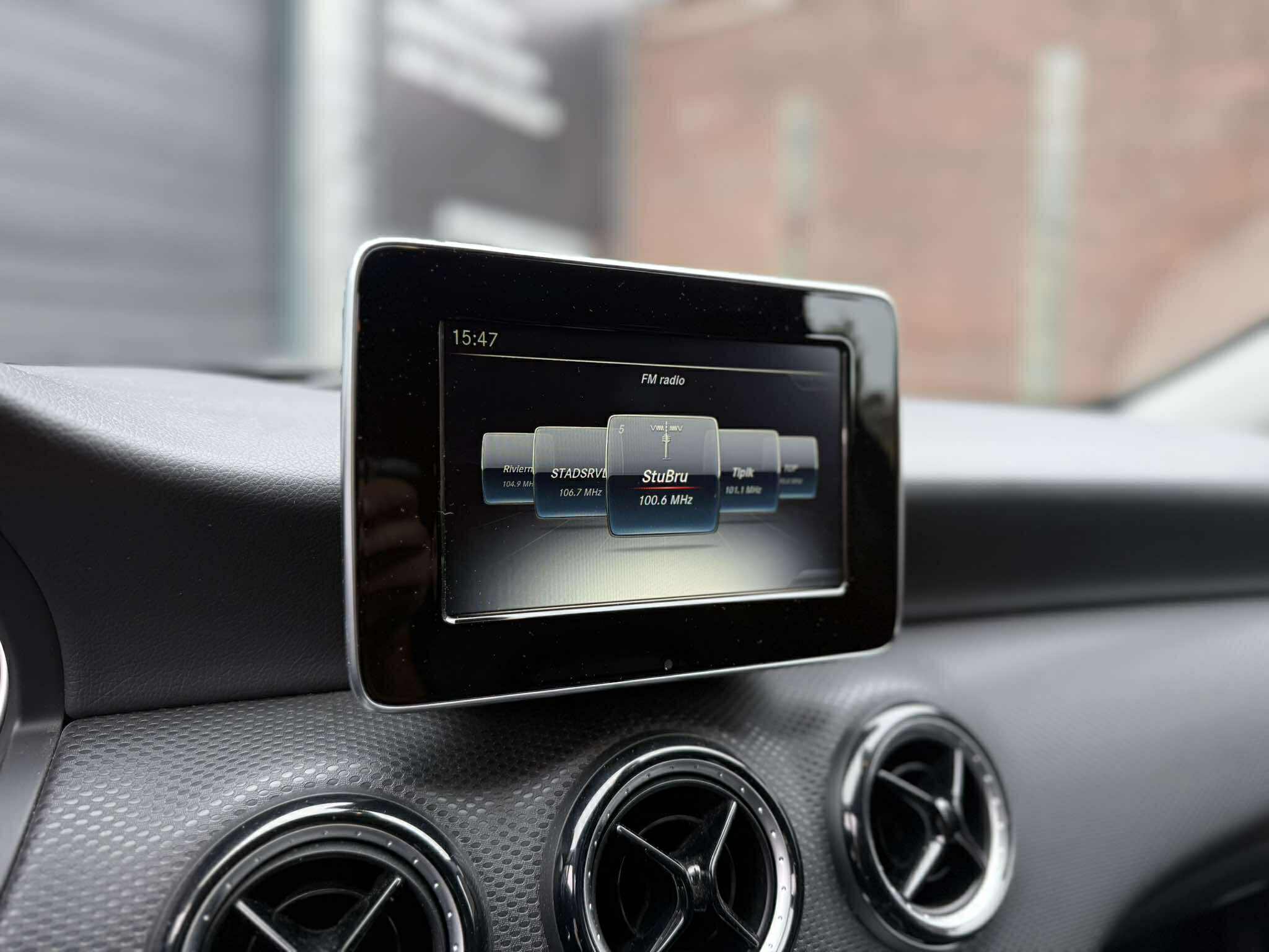Mercedes Benz A180 benzine te koop bij XCS automotive in Merchtem