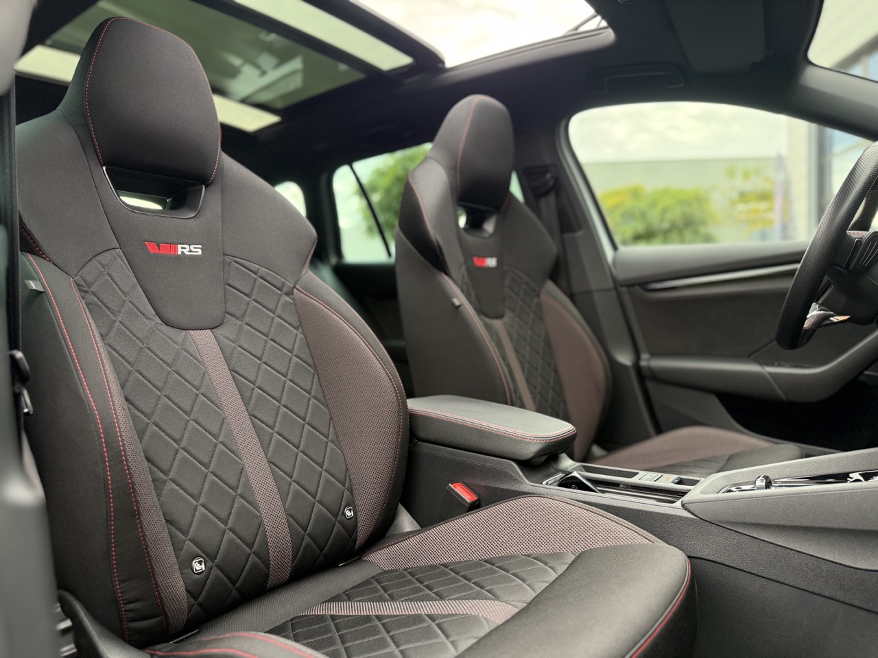 Skoda Octavia RS te koop bij XCS automotive in Merchtem