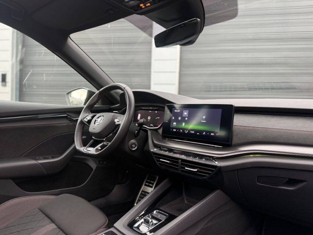 Skoda Octavia RS te koop bij XCS automotive in Merchtem