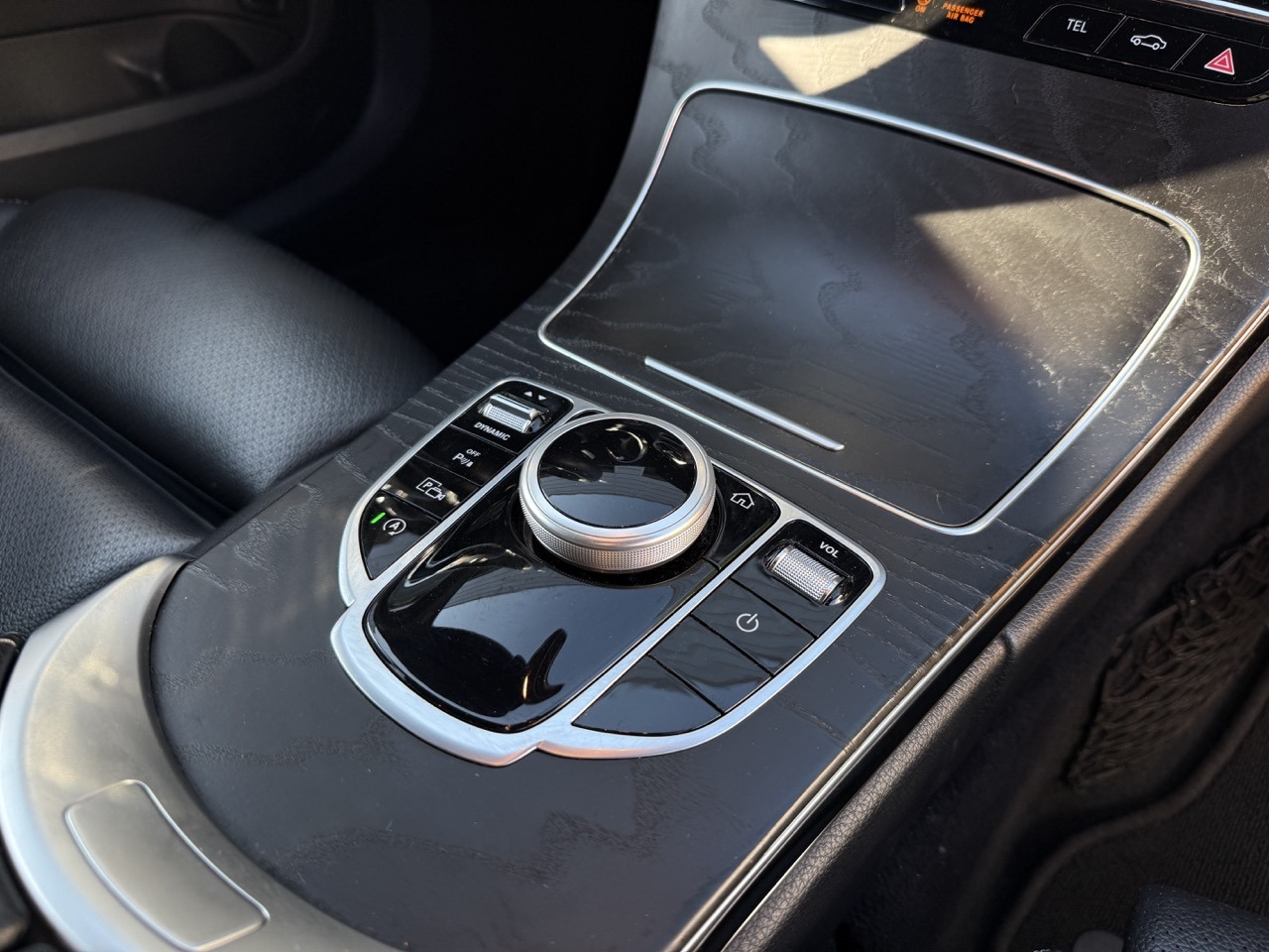 Mercedes-Benz C180 te koop bij XCS in merchtem Middenconsole groot