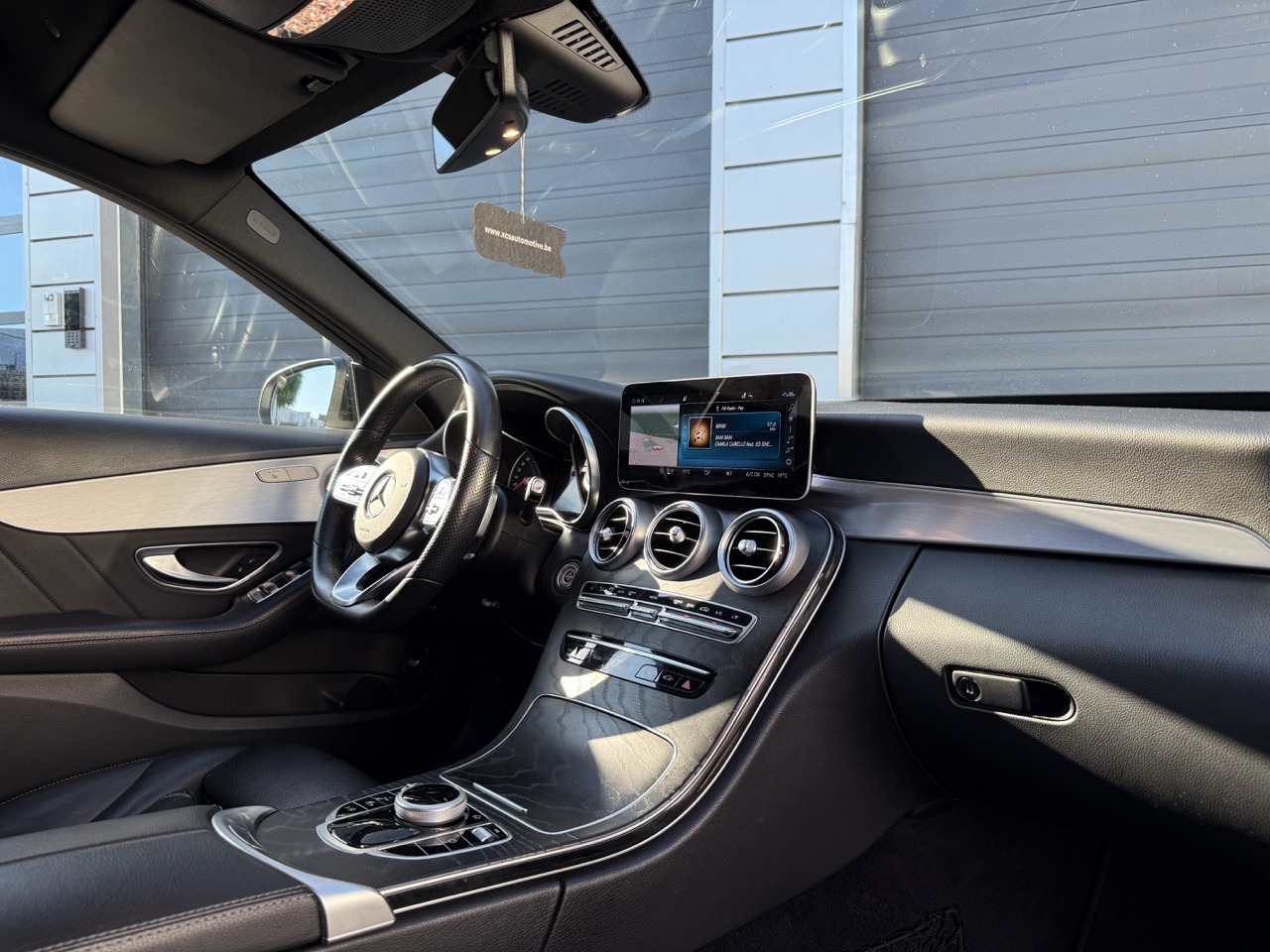 Mercedes-Benz C180 te koop bij XCS in merchtem dashboard groot