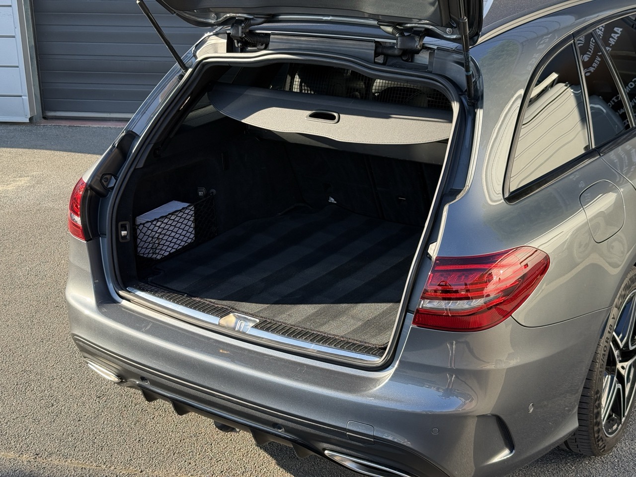 Mercedes-Benz C180 te koop bij XCS in merchtem koffer groot
