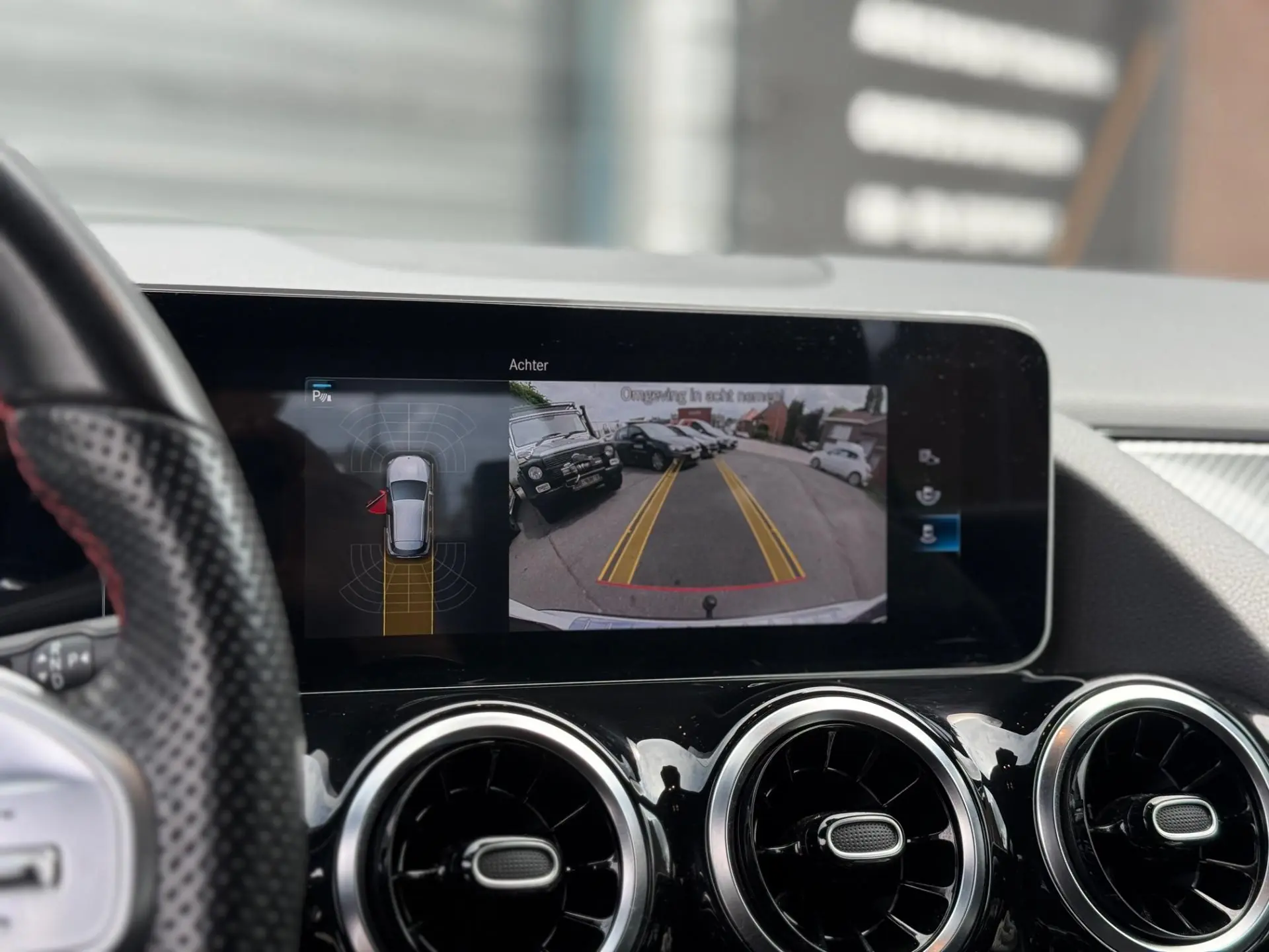 Mercdes-benz-GLA-200d-AMG-Line-Camera-trekahaak