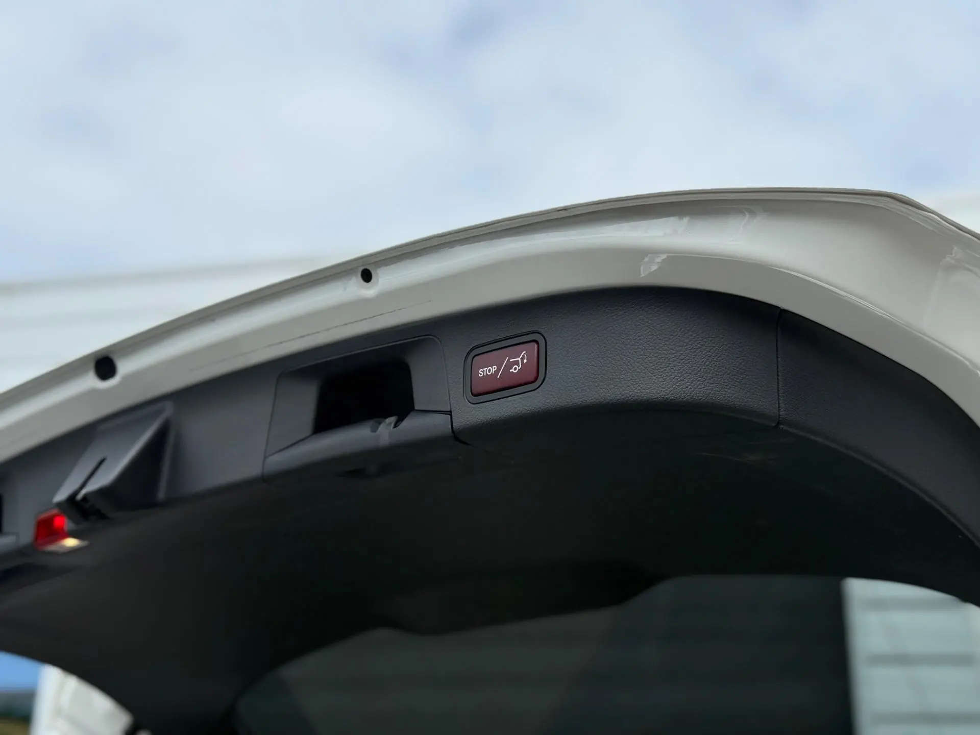 Mercdes-benz-GLA-200d-AMG-Line-Elektrische-kofferklep