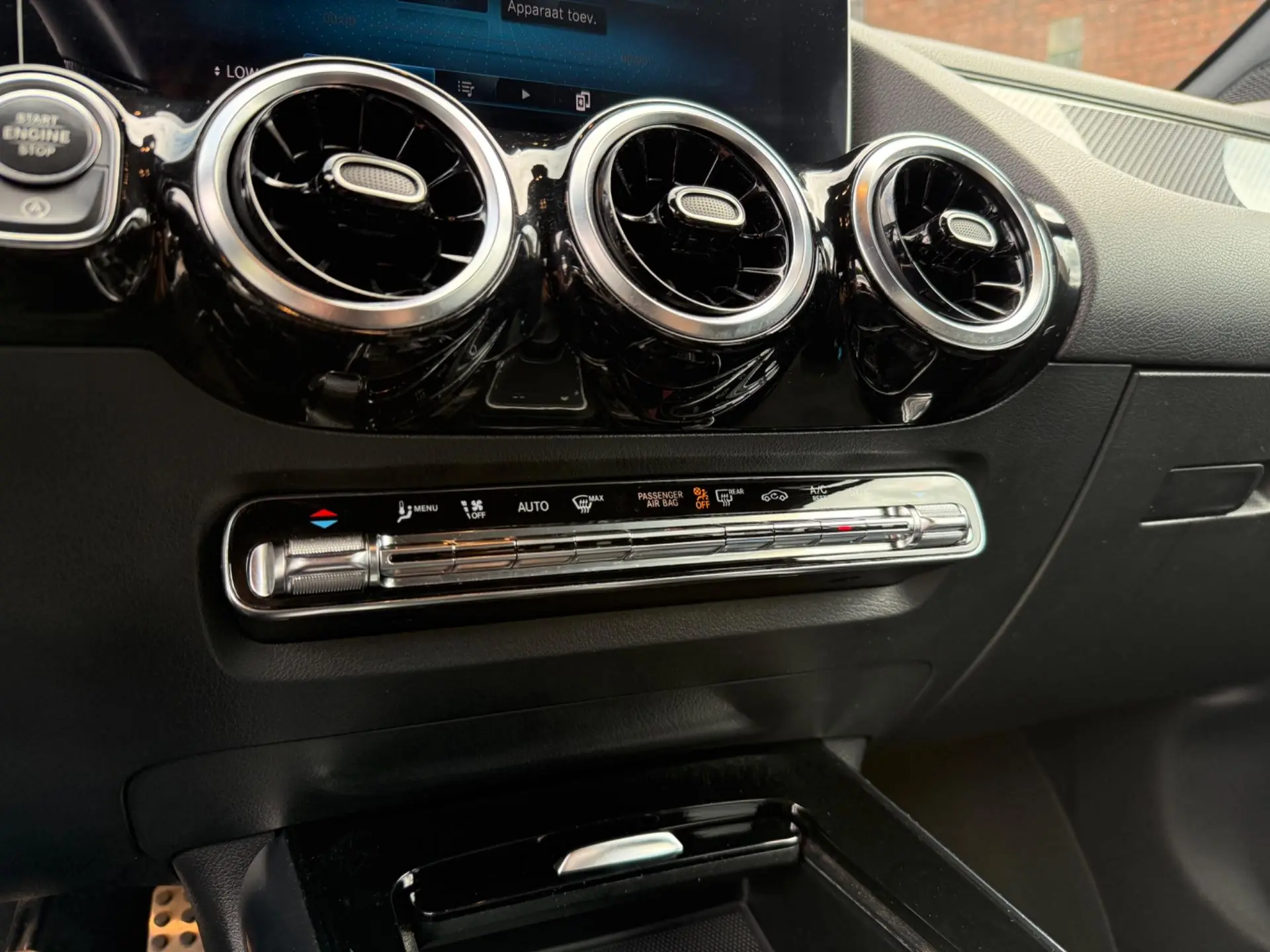 Mercdes-benz-GLA-200d-AMG-Line-Klimaatregeling