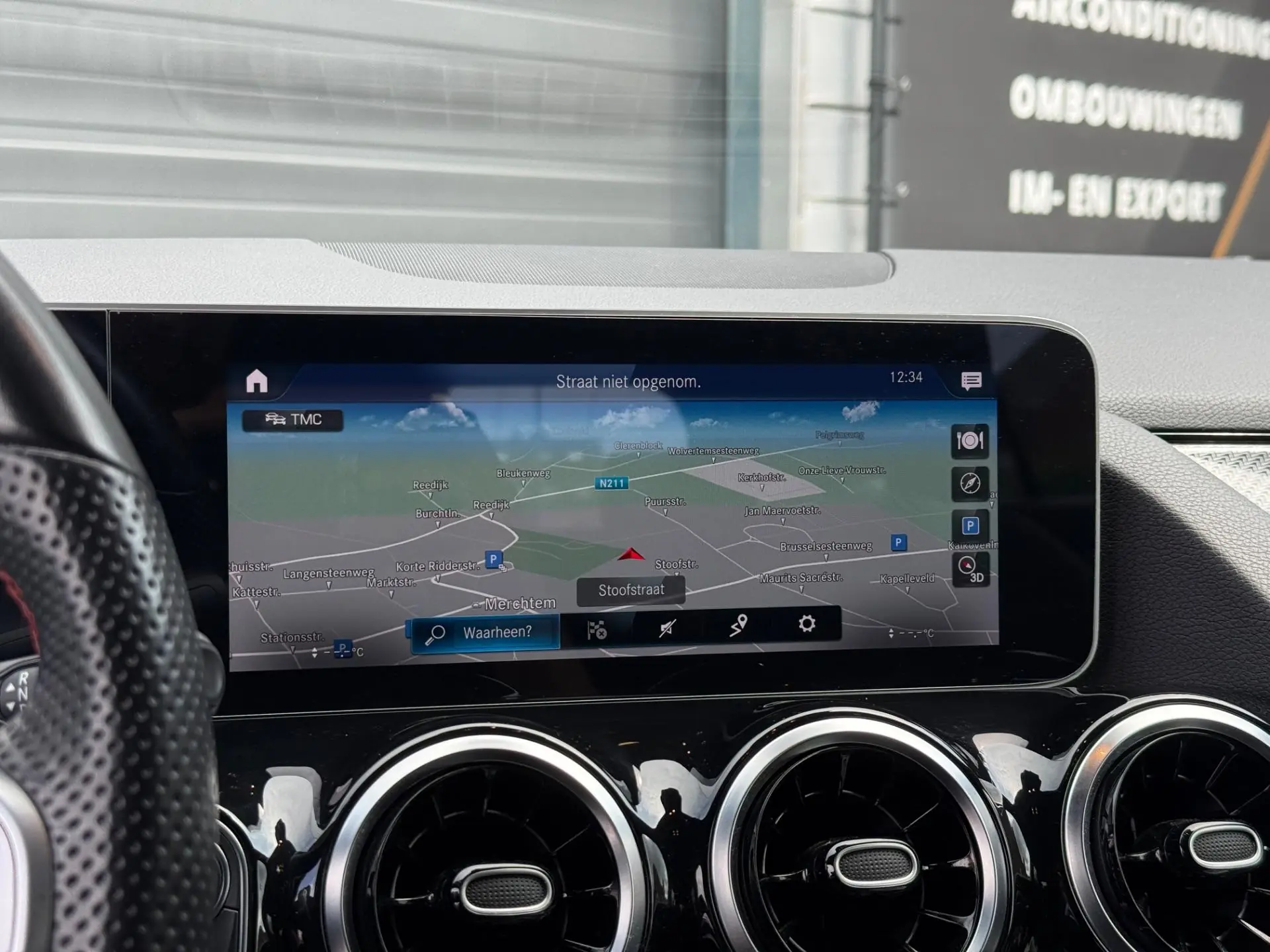 Mercdes-benz-GLA-200d-AMG-Line-Navigatie